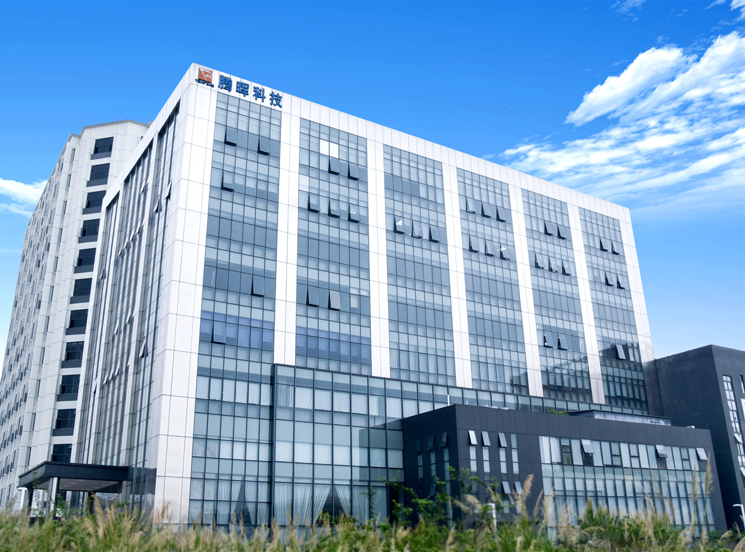公司產業技術雄厚，為建筑行業潛心服務